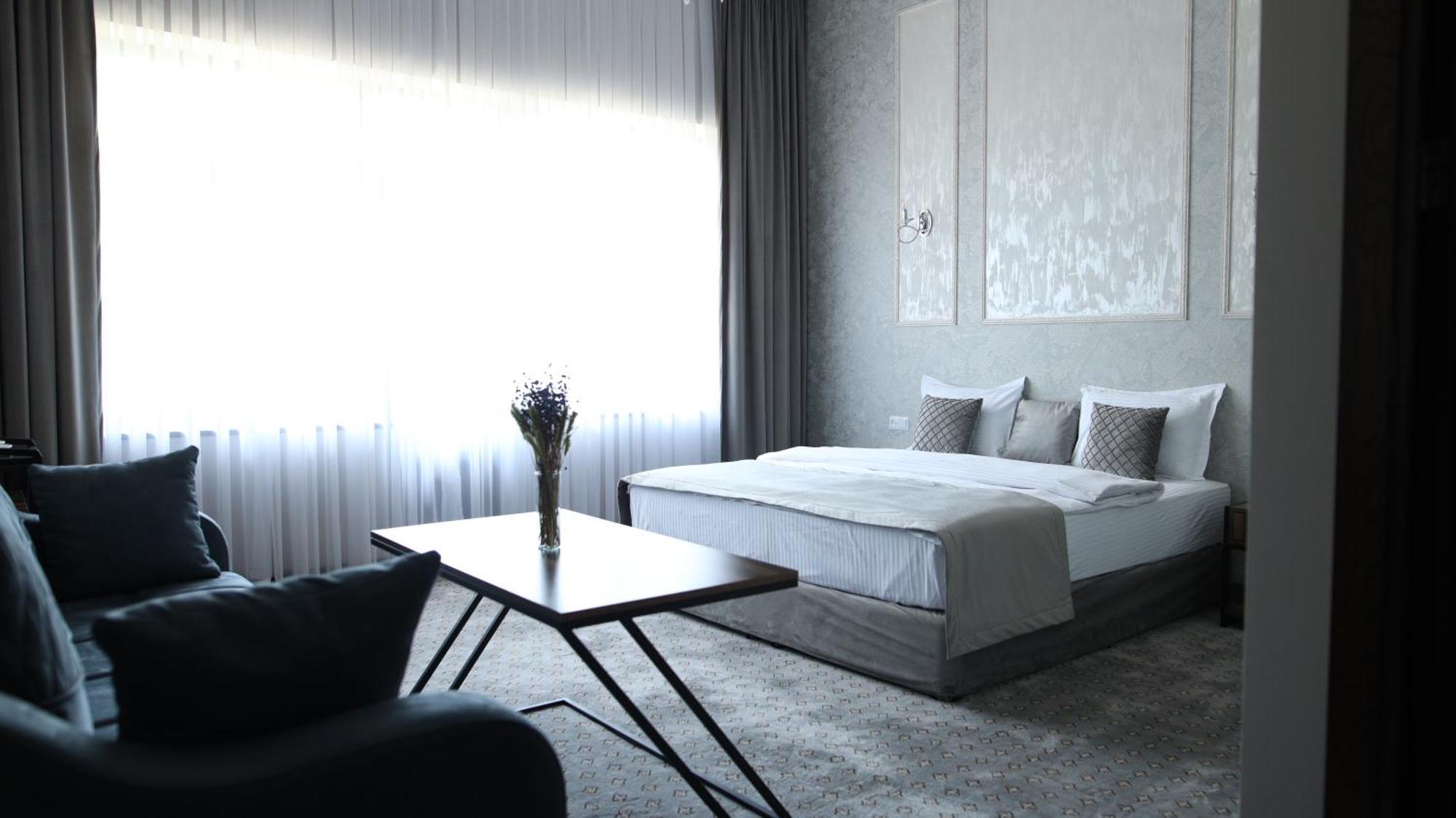 Bmg Hotel By Grigoryans Group Goris Luaran gambar