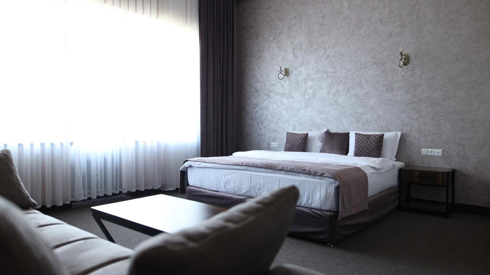 Bmg Hotel By Grigoryans Group Goris Luaran gambar